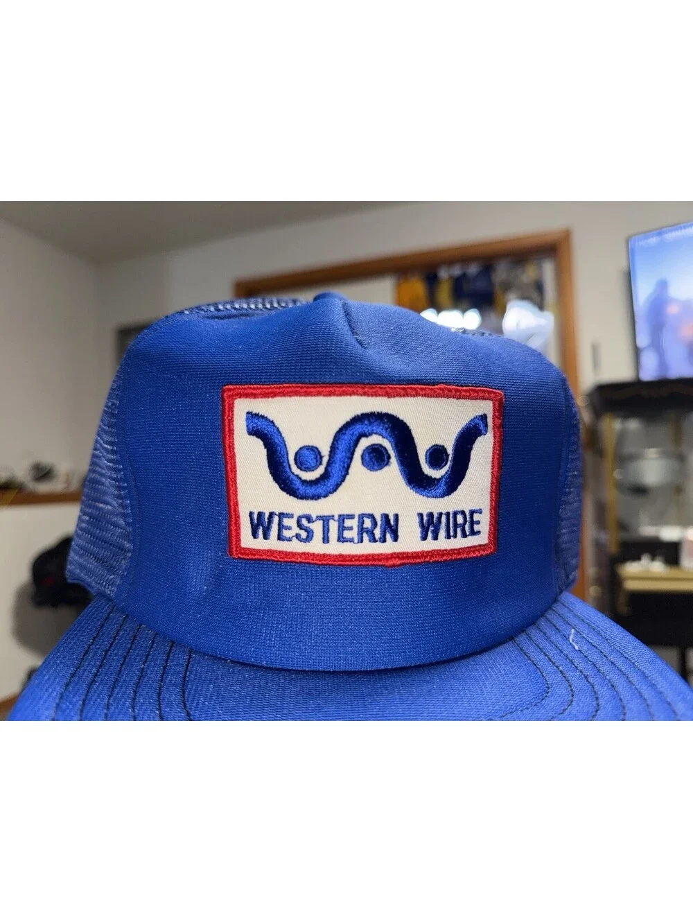 Vintage Western Wire Trucker Hat / SnapBack / Mesh